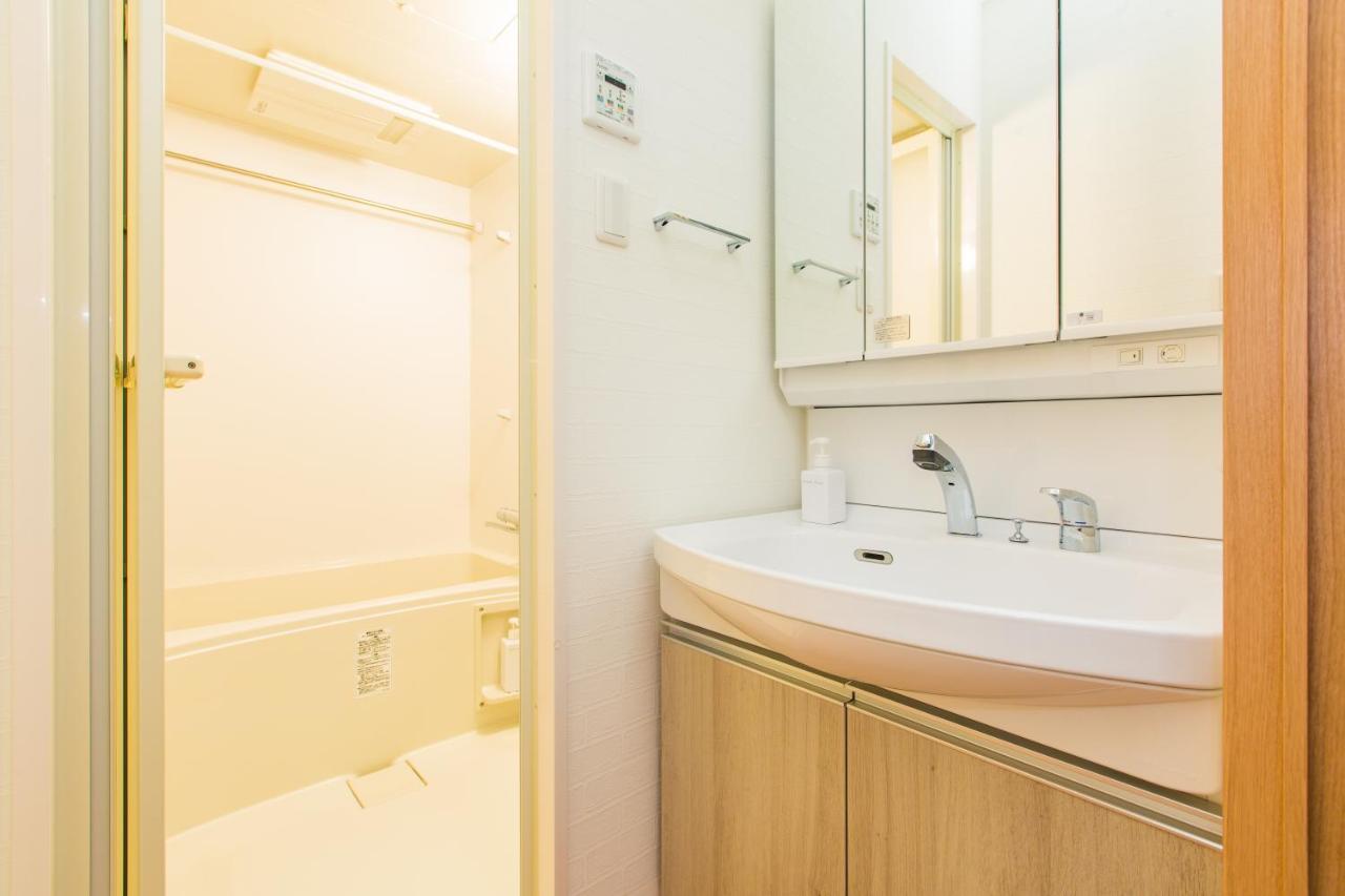 Апартаменти Sky Living Namba Осака Екстер'єр фото